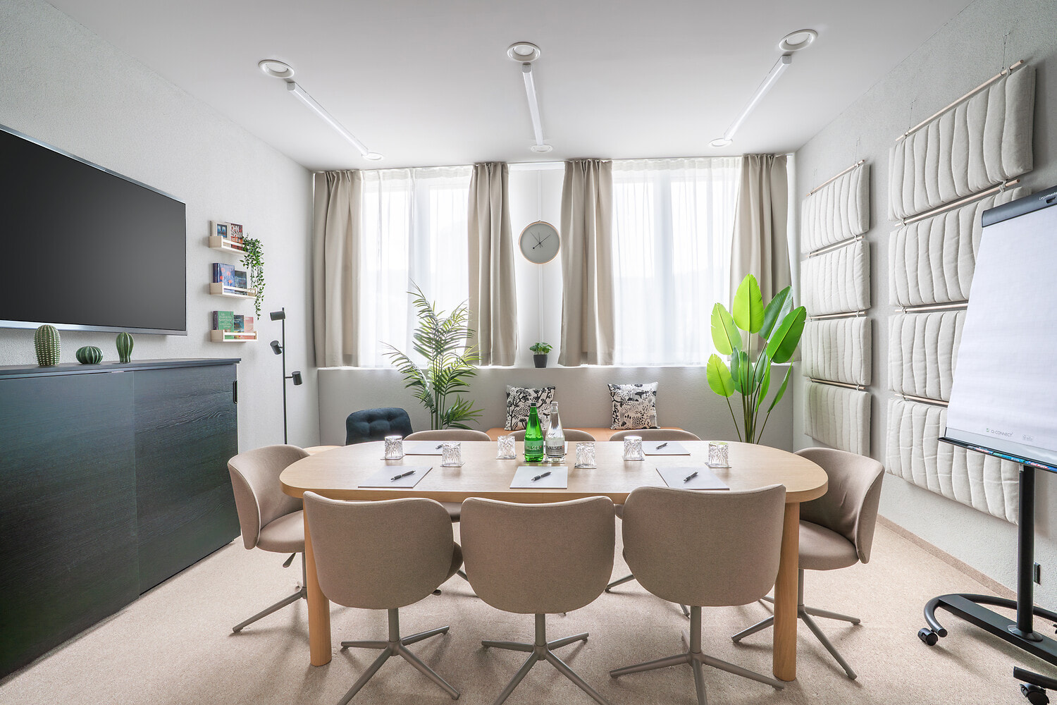 harrys-home_HHZL_Seminarraum©Nahele-Mairhofer_DSC1489-2_bildschirm